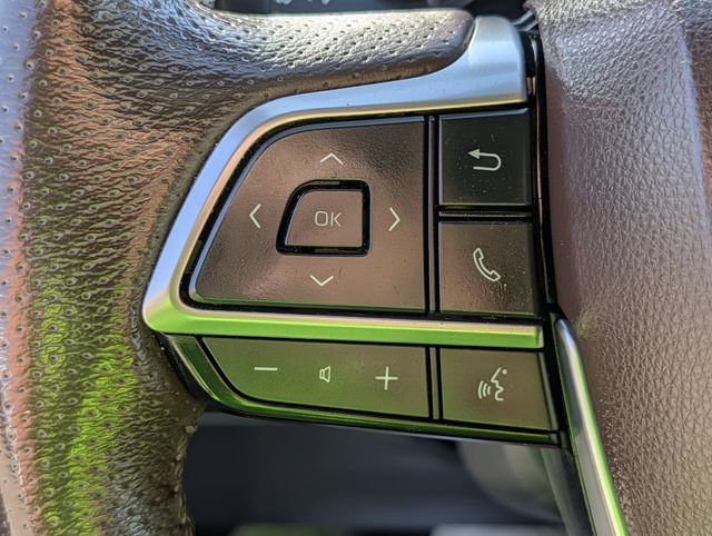 Used 2022 Toyota Sienna Platinum AWD/4WD image 22