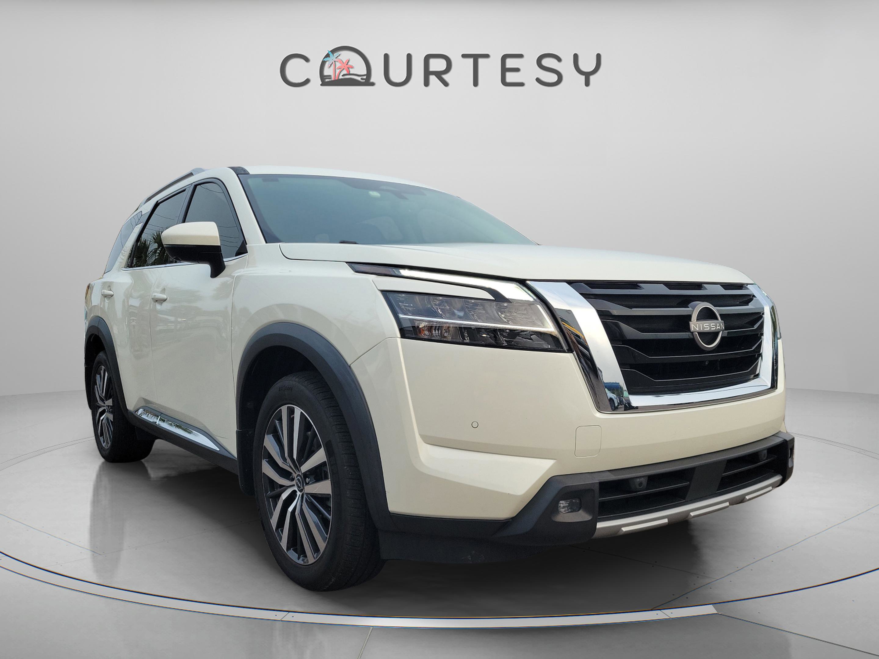 Used 2022 Nissan Pathfinder Platinum image 6