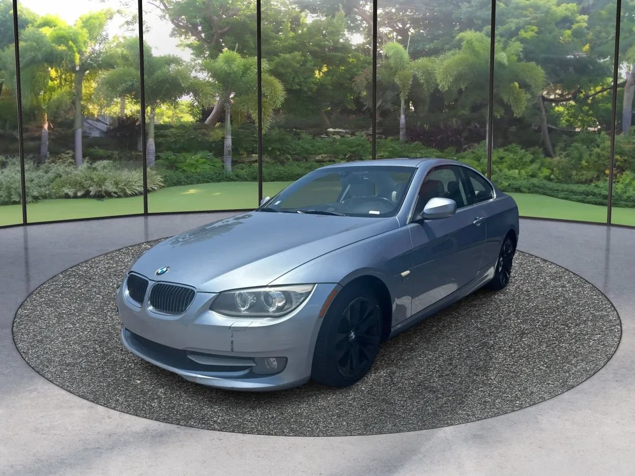 Used 2011 BMW 328i xDrive Coupe AWD/4WD image 1