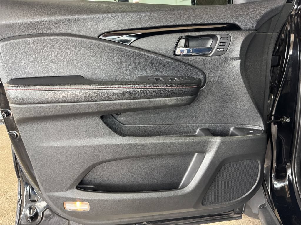 Used 2019 Honda Ridgeline Black Edition image 10