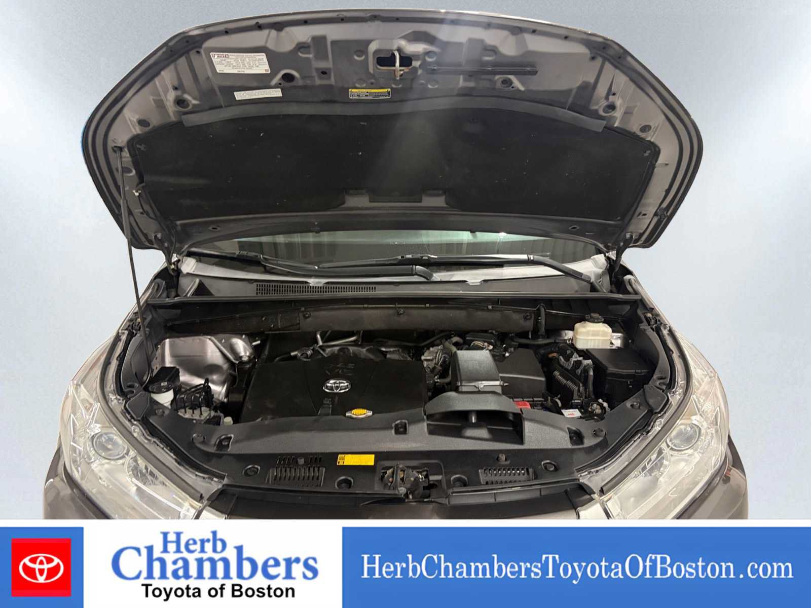 Certified 2017 Toyota Highlander XLE AWD/4WD image 8