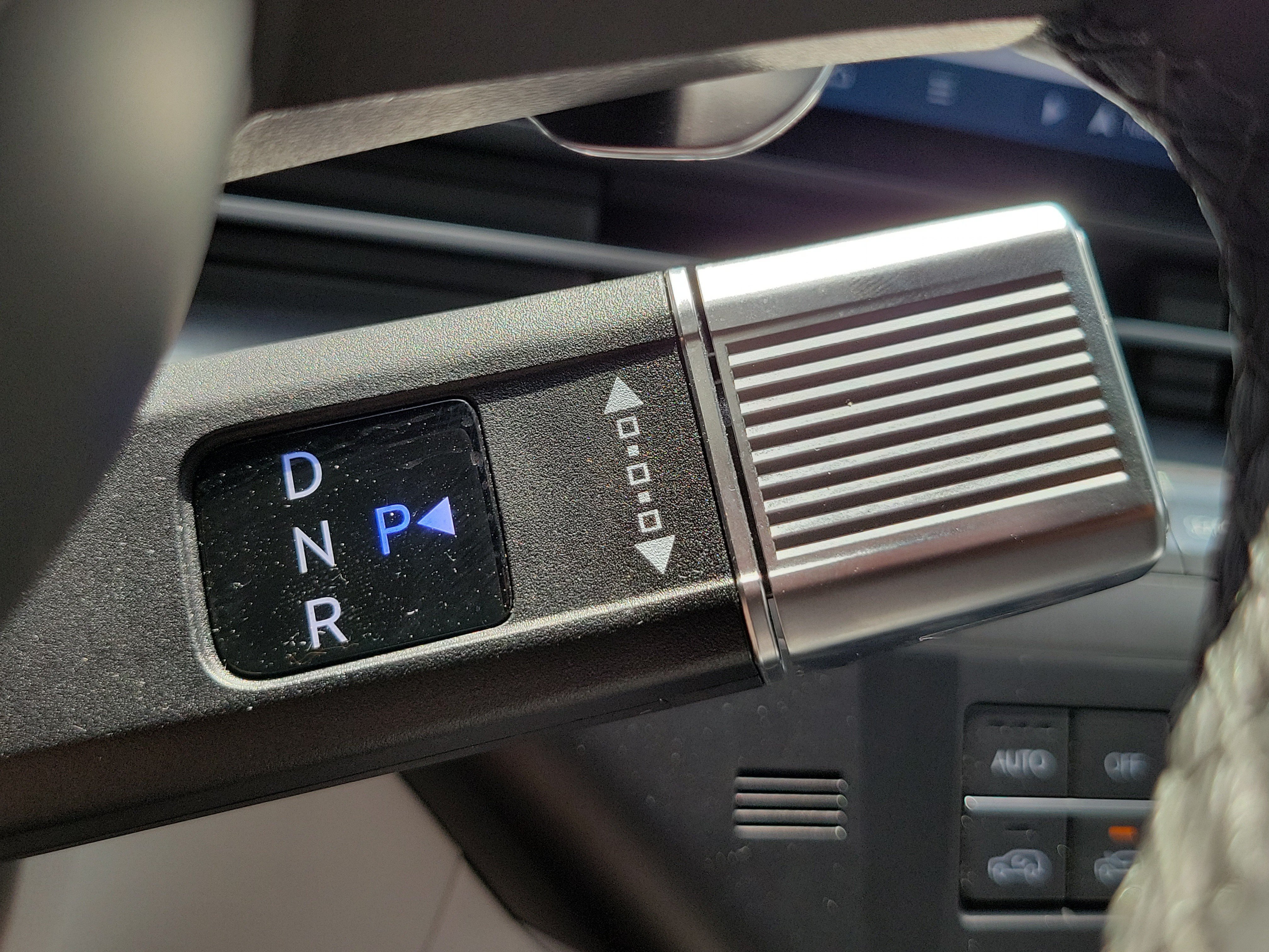 Used 2025 Hyundai Kona SEL FWD image 15