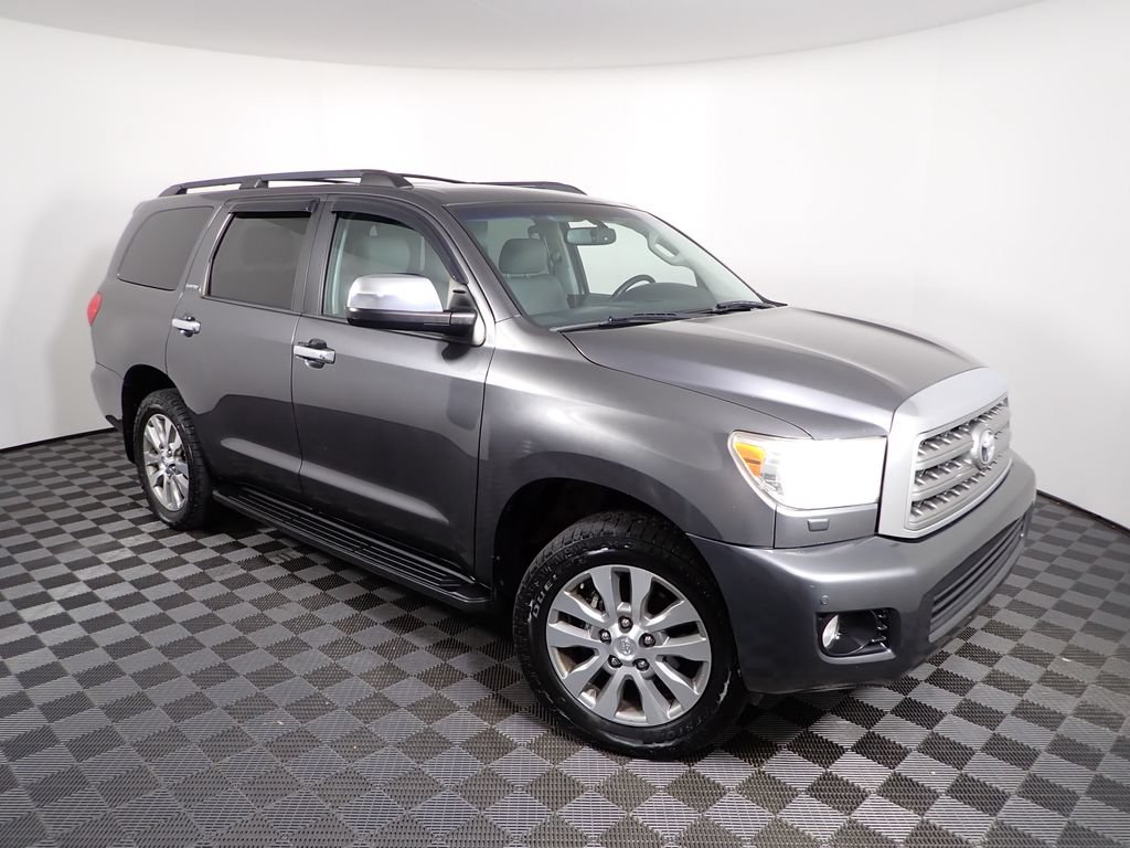 Used 2017 Toyota Sequoia Limited w/ Safety & Convenience Package AWD/4WD image 11
