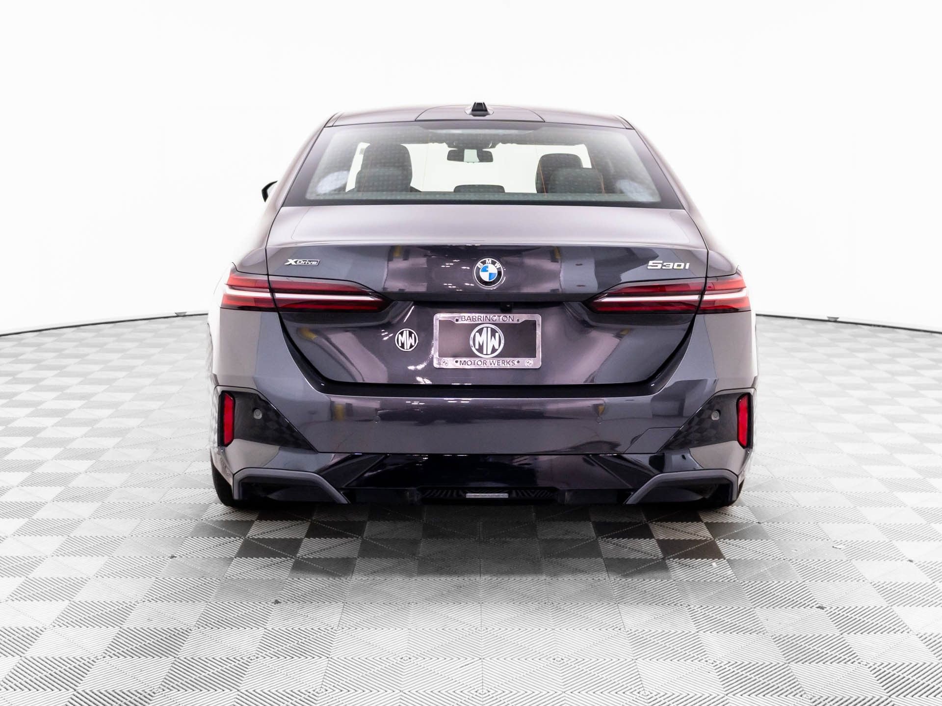 Certified 2026 BMW 530i xDrive AWD/4WD image 4
