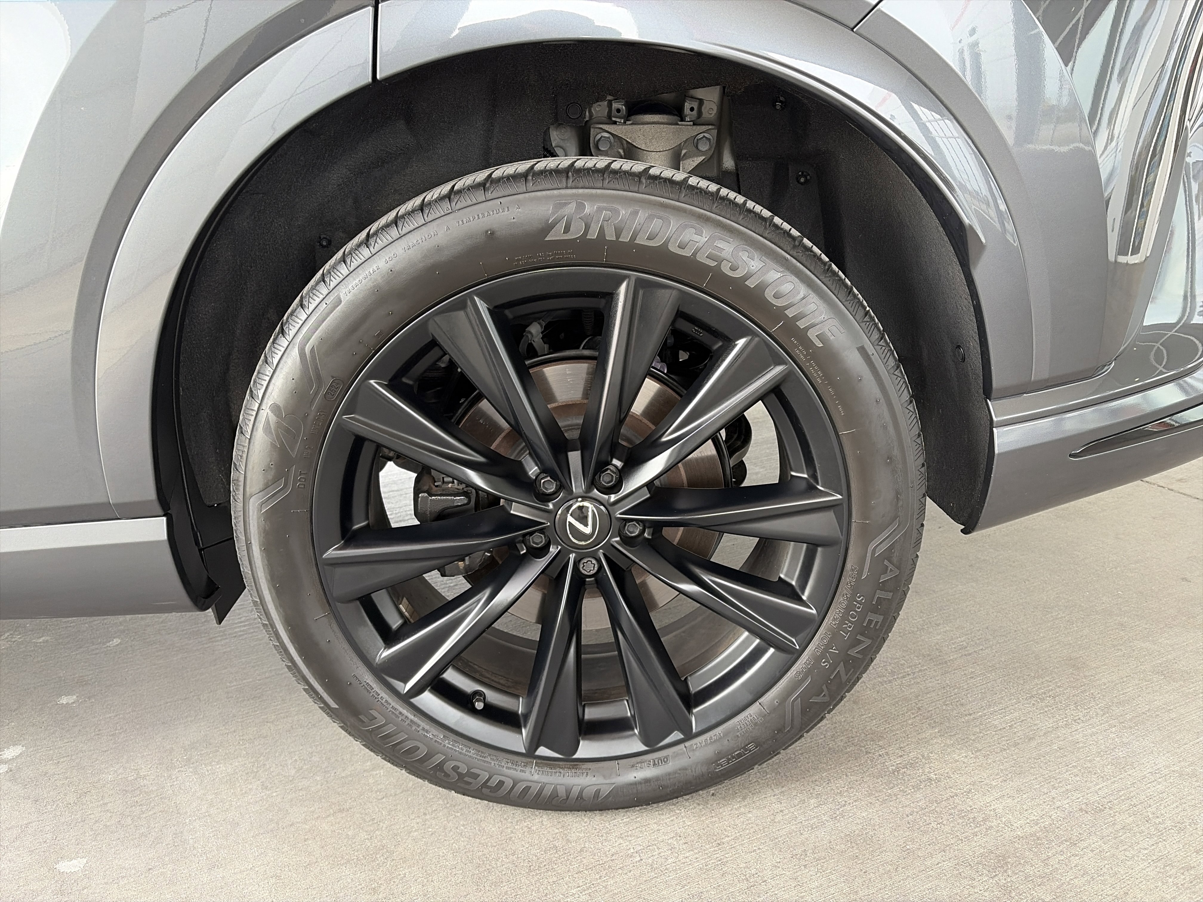 Used 2024 Lexus RX 500h F Sport w/ Technology Package image 19