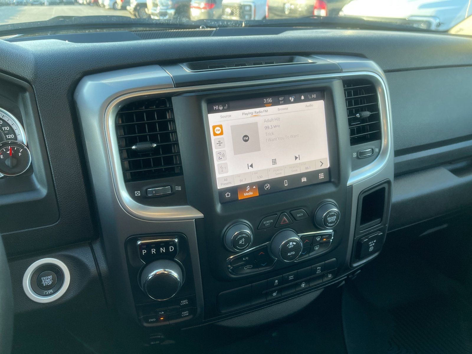 Used 2022 RAM 1500 Classic SLT w/ Electronics Convenience Group image 19