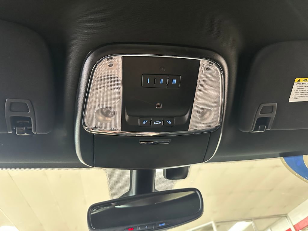 Certified 2019 Jeep Grand Cherokee Limited AWD/4WD image 32