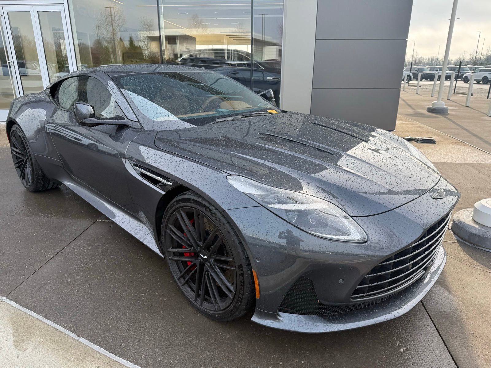 Used 2024 Aston Martin DB12 Coupe image 3