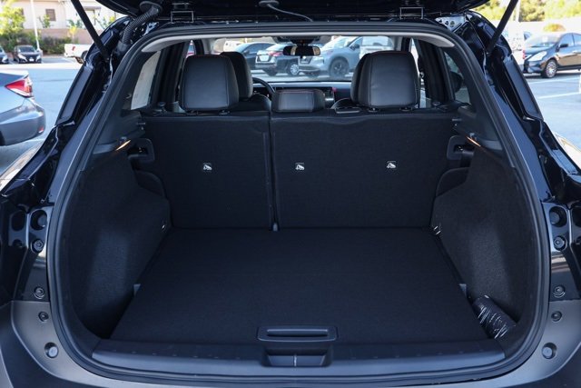 New 2025 Nissan Kicks SR image 16