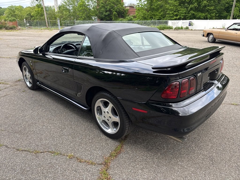 Used 1997 Ford Mustang Cobra image 2