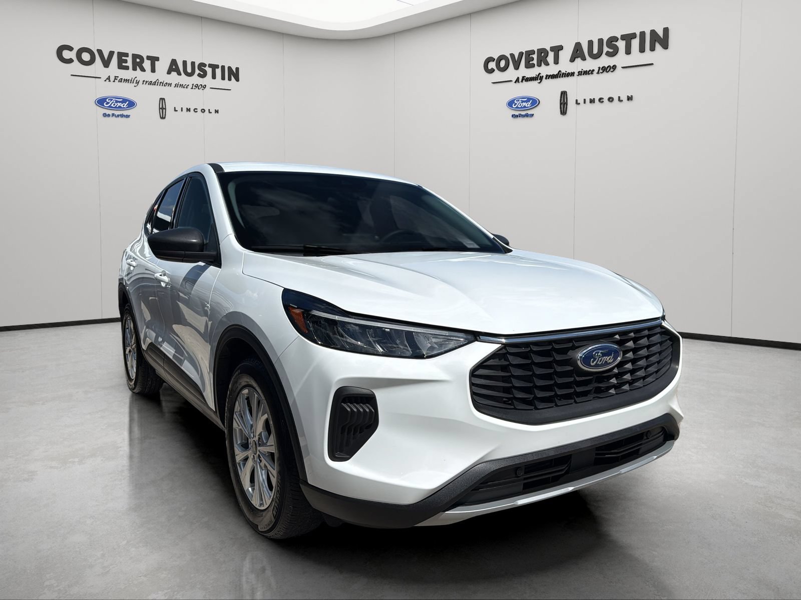 Certified 2025 Ford Escape Active FWD image 8
