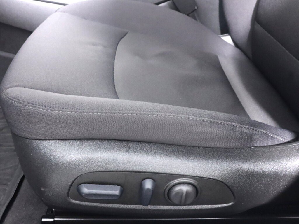 Used 2023 Chevrolet Malibu LS FWD image 26