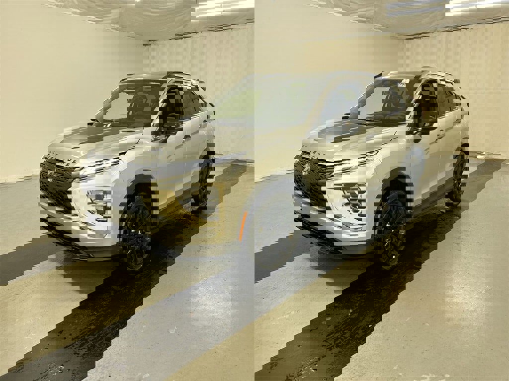 New 2026 Mitsubishi Eclipse Cross Black Edition image 4