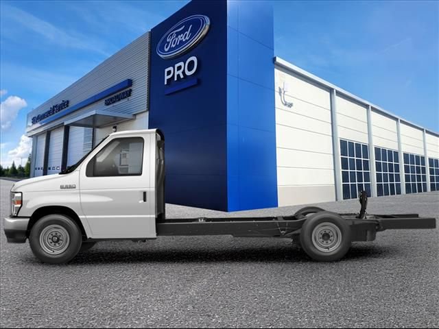New 2024 Ford E-350 and Econoline 350 Super Duty w/ Driver's Safety Package image 18