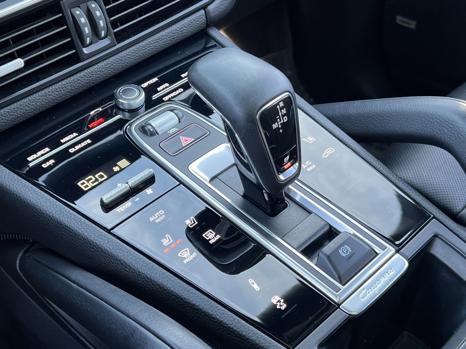 Certified 2023 Porsche Cayenne Coupe image 30