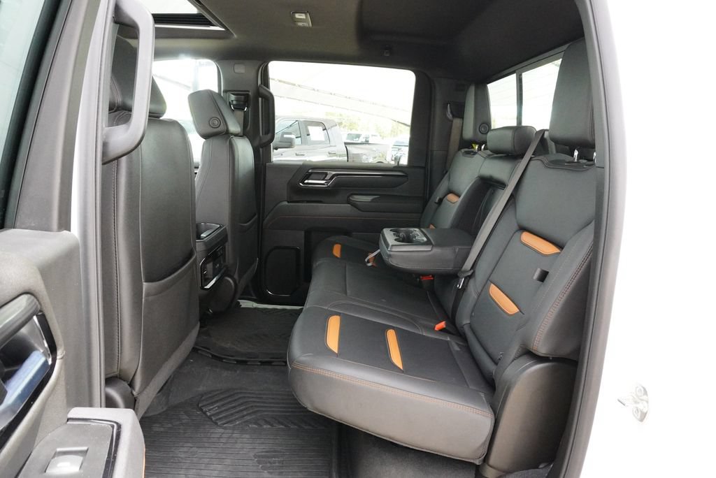 Used 2025 GMC Sierra 2500 AT4 w/ AT4 Premium Plus Package AWD/4WD image 28