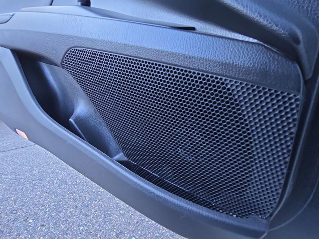 Used 2020 Toyota Camry XSE image 18