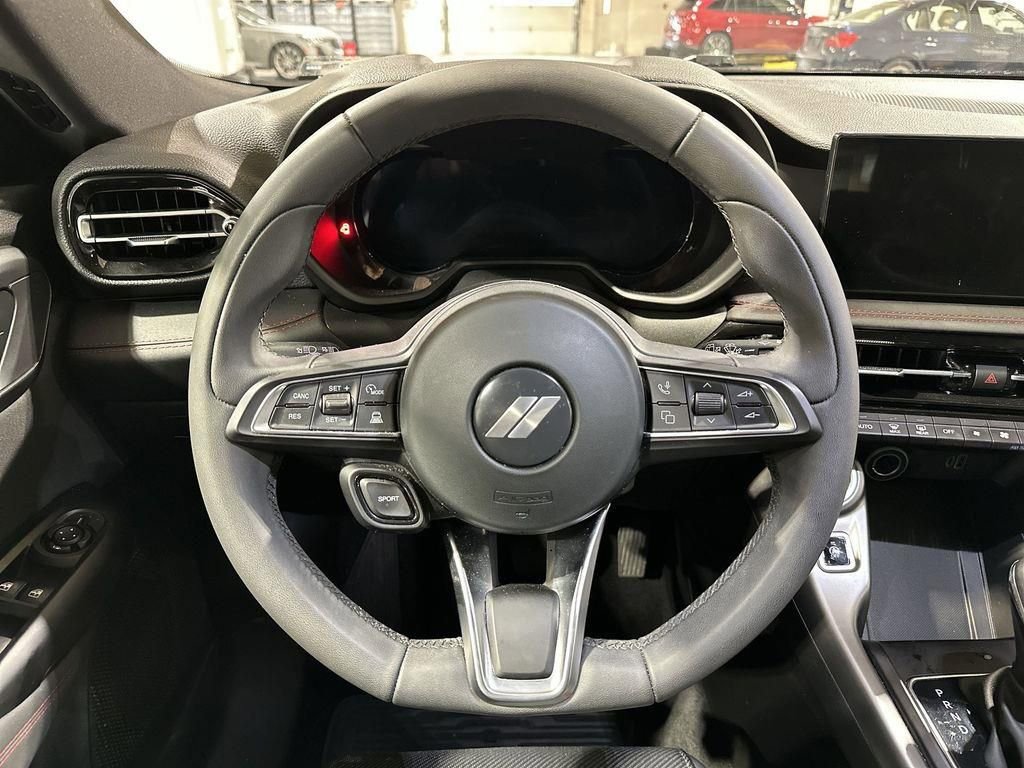 Used 2024 Dodge Hornet GT w/ GT Blacktop Package image 11