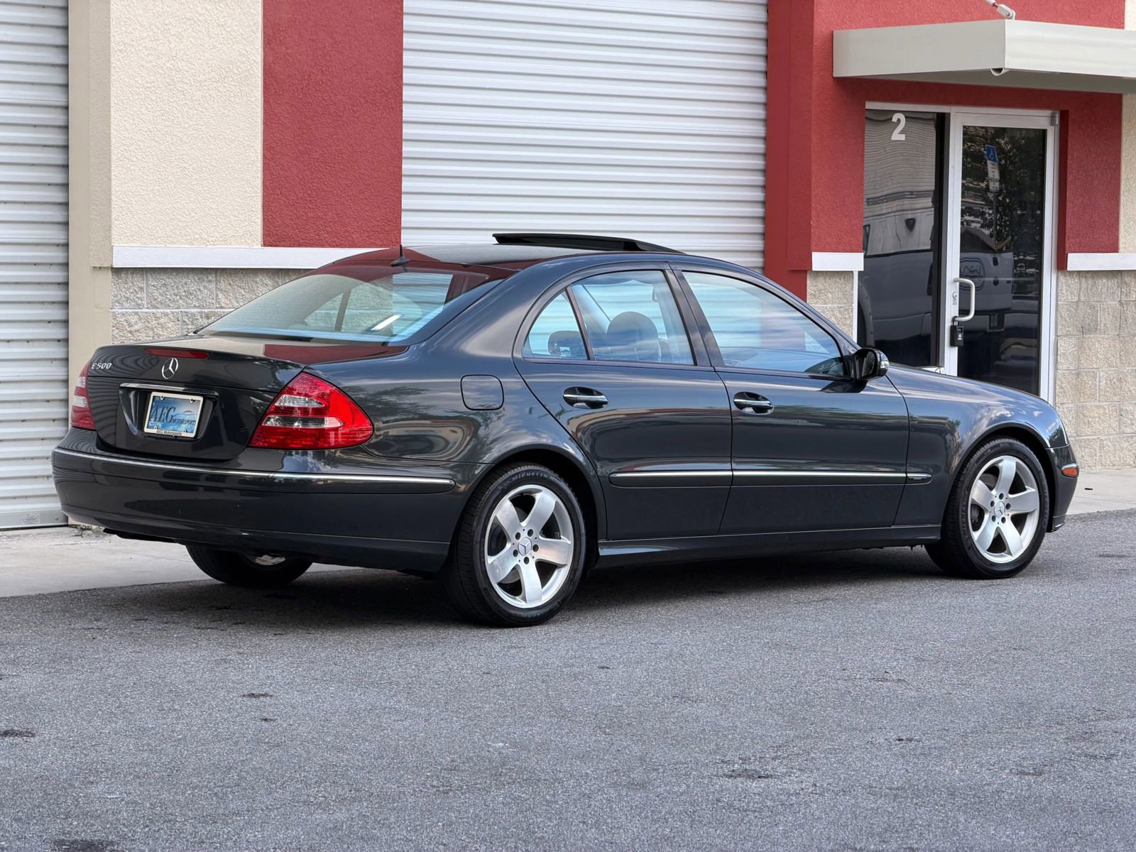 Used 2003 Mercedes-Benz E 500 Sedan image 4