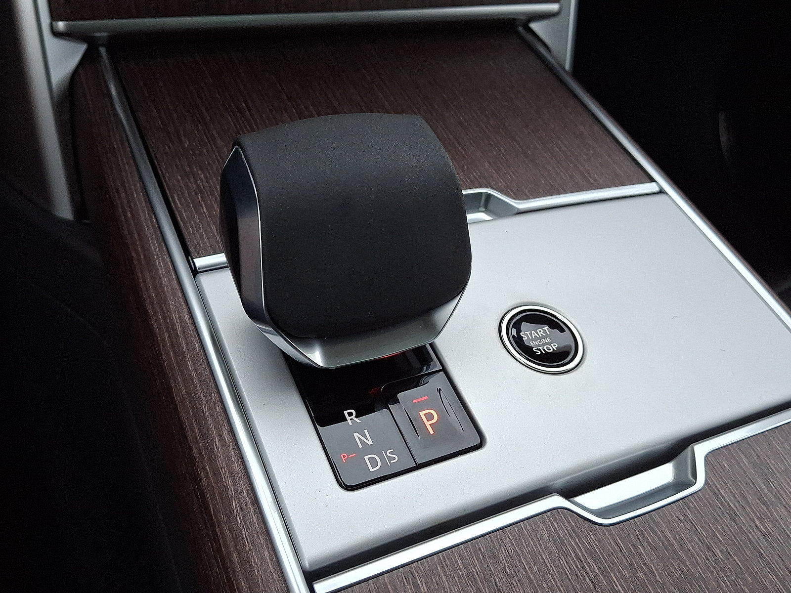 New 2026 Land Rover Range Rover SE AWD/4WD image 10