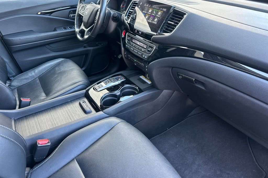 Certified 2019 Honda Pilot Elite image 17