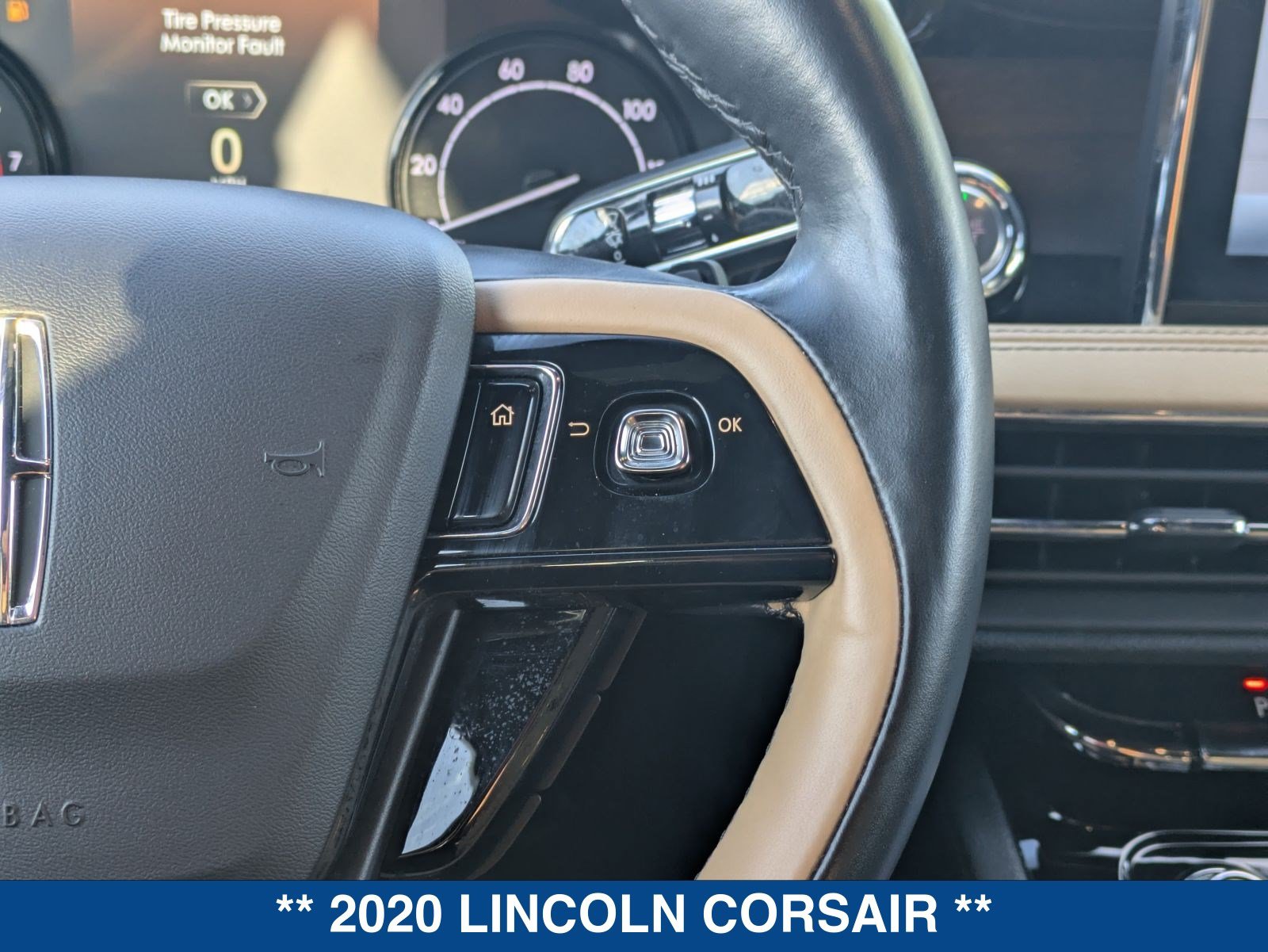 Used 2020 Lincoln Corsair Reserve w/ Elements Package FWD image 28