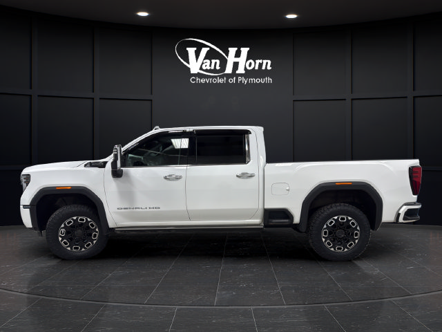 Used 2024 GMC Sierra 3500 Denali Ultimate AWD/4WD image 4