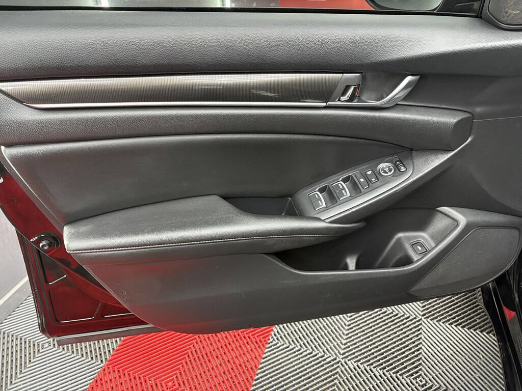 Used 2022 Honda Accord Sport image 7