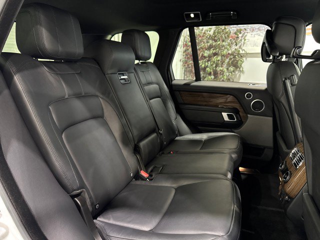 Used 2018 Land Rover Range Rover image 50