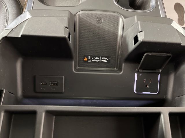 Used 2022 GMC Sierra 1500 Elevation w/ Elevation Premium Package image 32