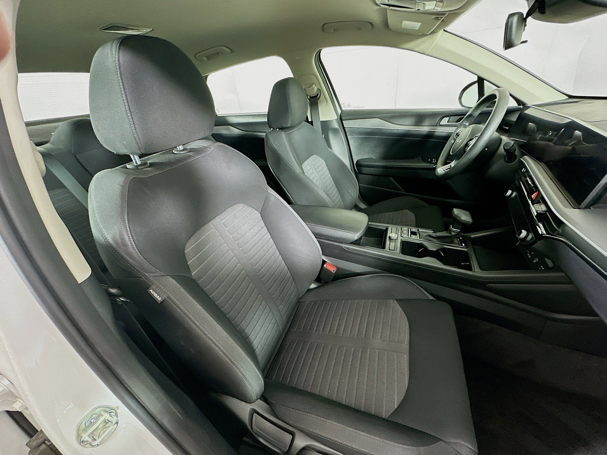 Used 2025 Kia K5 LXS image 29