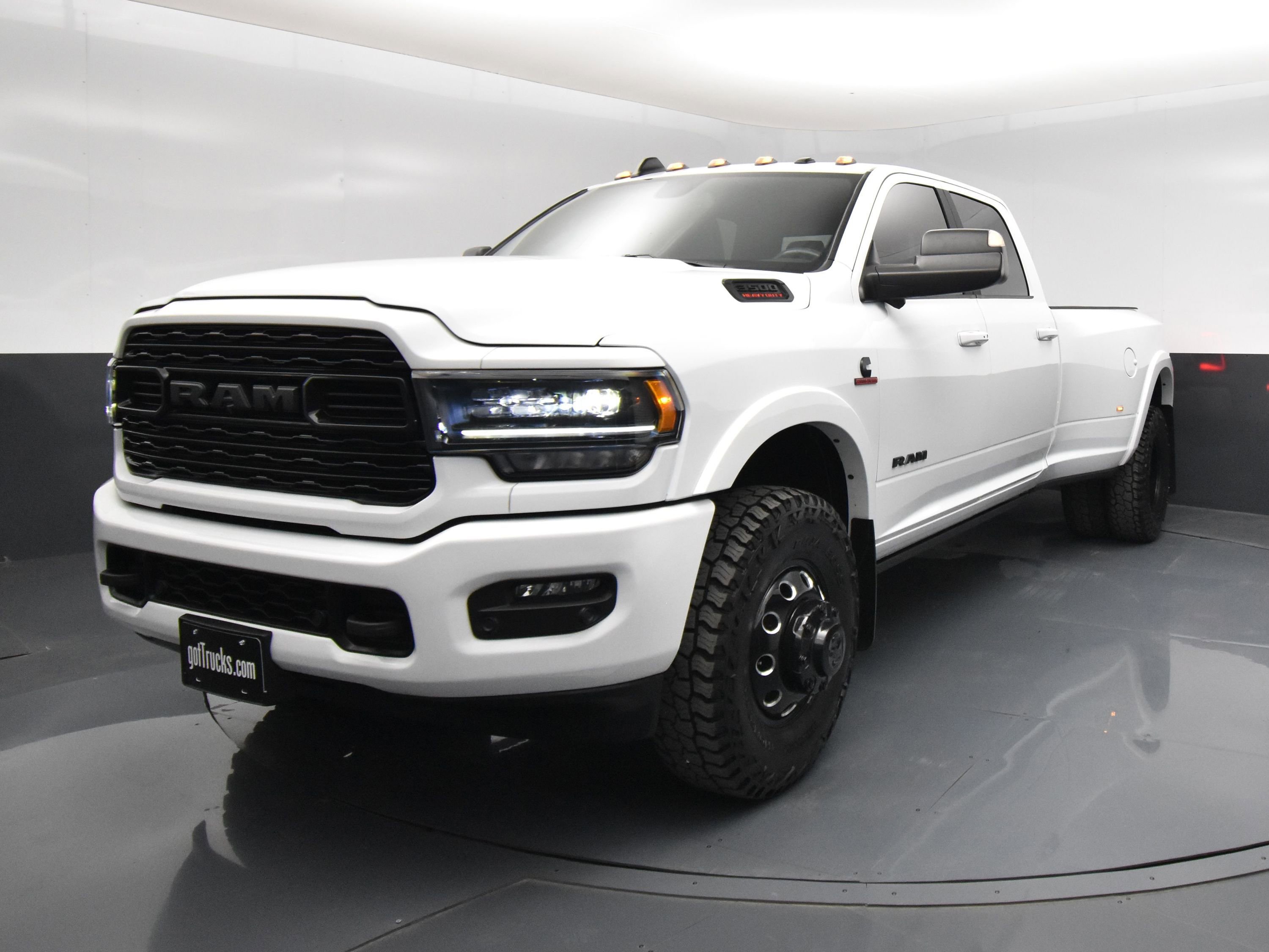 Used 2022 RAM 3500 Limited w/ Night Edition image 2
