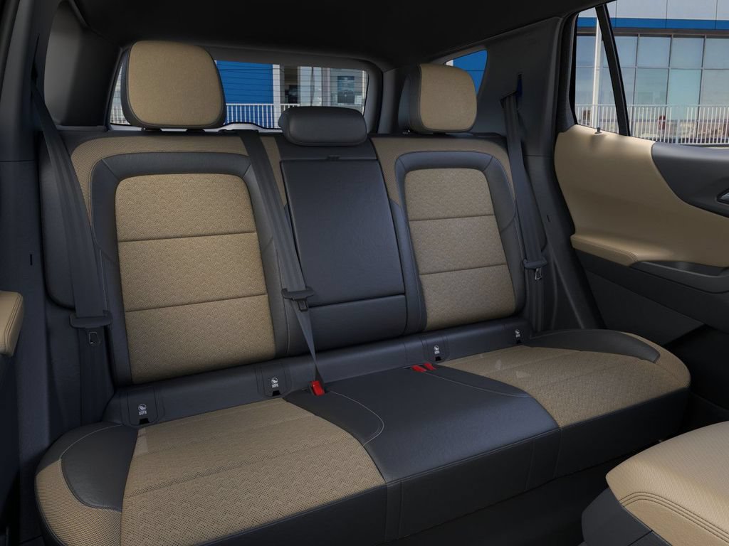 New 2026 Chevrolet Equinox ACTIV w/ Convenience Package III AWD/4WD image 17