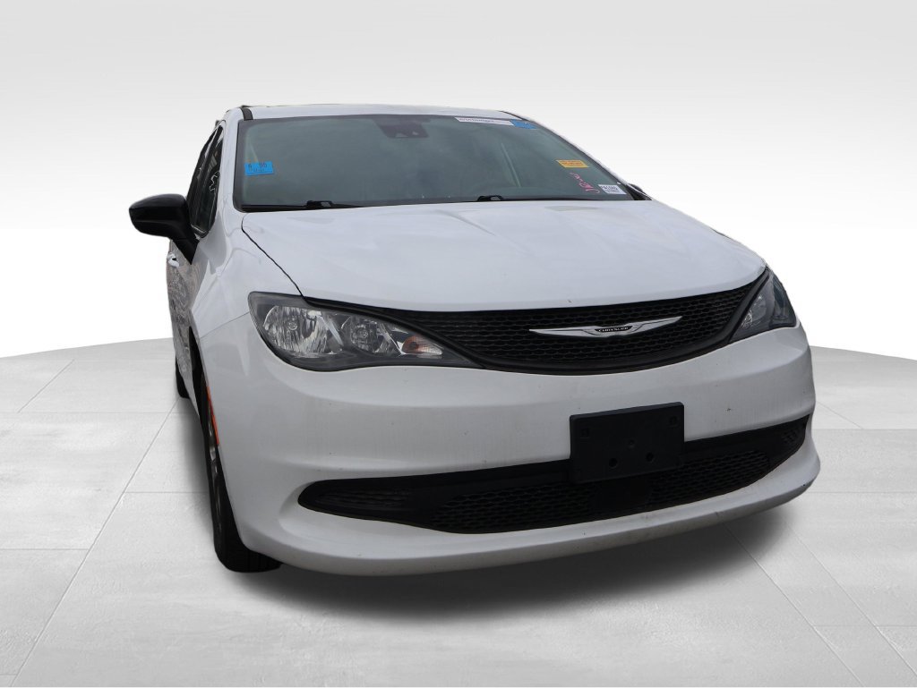 Used 2024 Chrysler Voyager LX FWD image 8