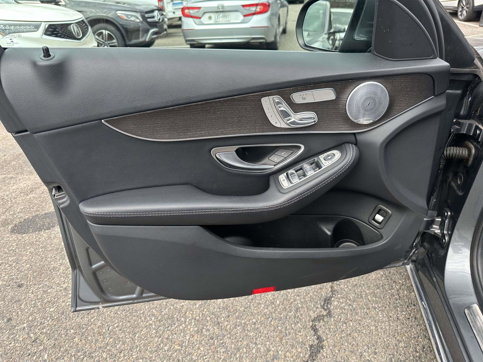 Used 2019 Mercedes-Benz C 300 4MATIC Sedan w/ Premium Package image 13