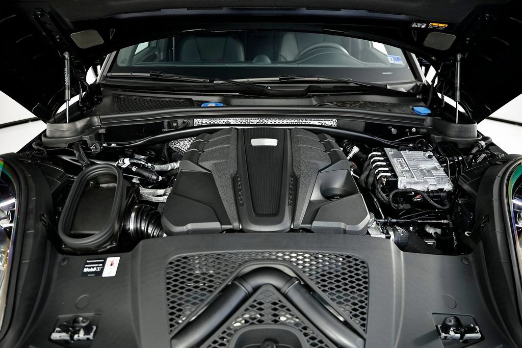 New 2026 Porsche Macan GTS AWD/4WD image 34