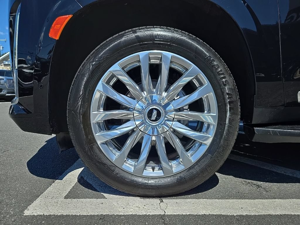 Used 2023 Cadillac Escalade ESV Premium Luxury AWD/4WD image 9