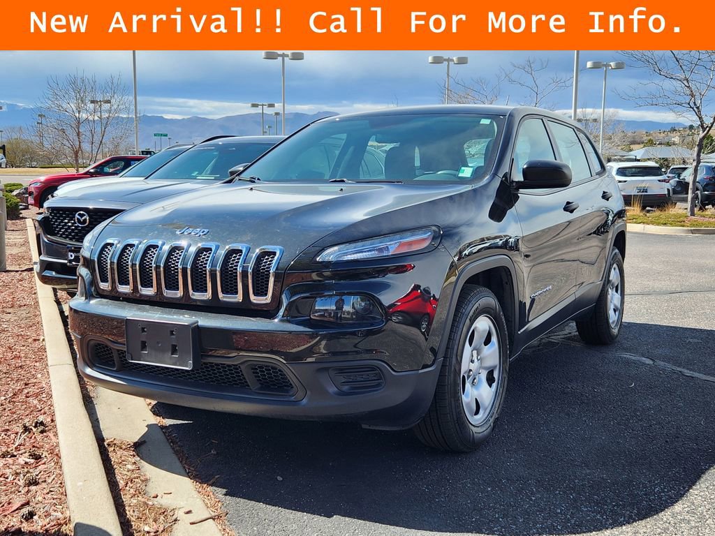 Used 2016 Jeep Cherokee Sport image 2