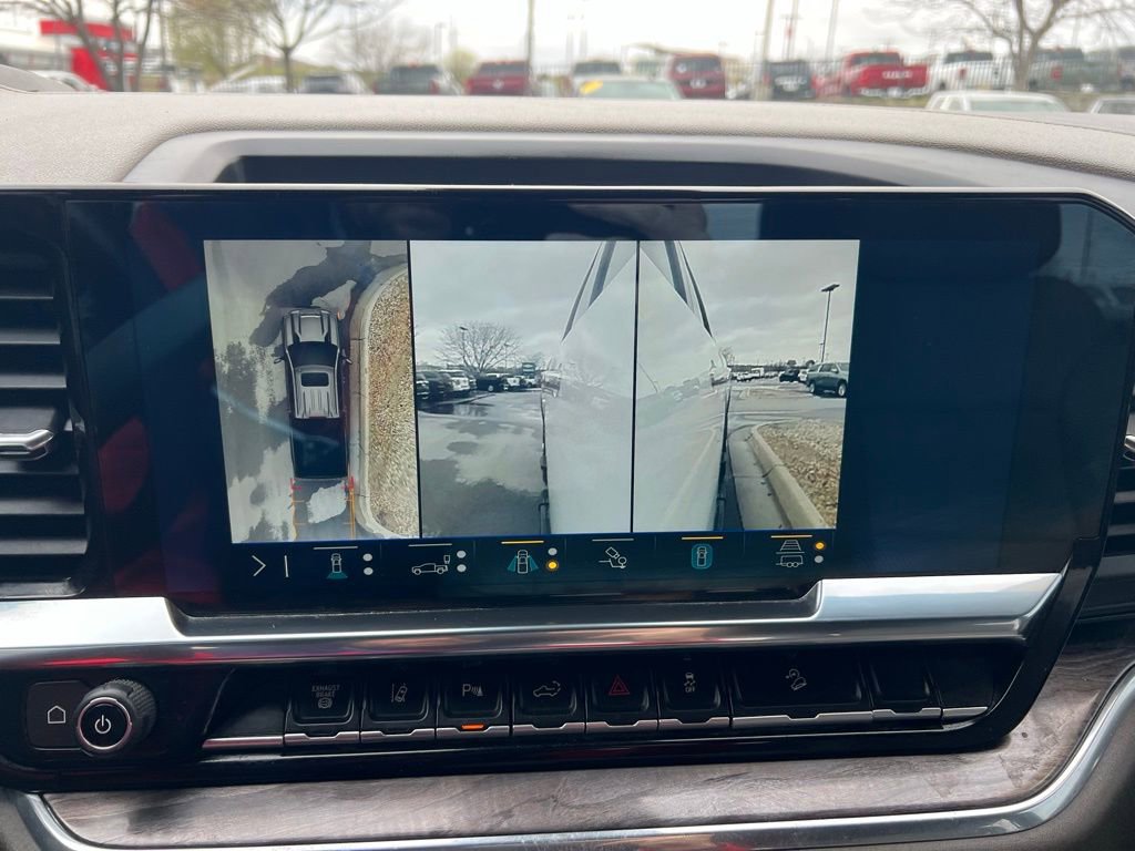 Used 2024 Chevrolet Silverado 3500 LTZ w/ LTZ Convenience Package image 43