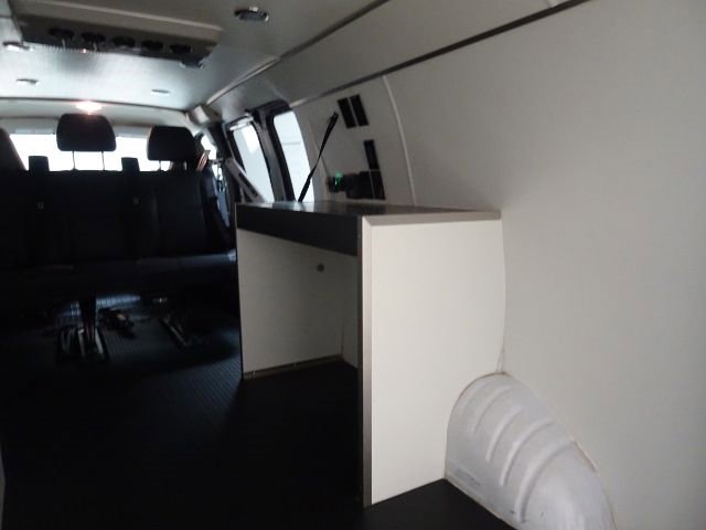 Used 2017 Chevrolet Express 2500 Extended image 16