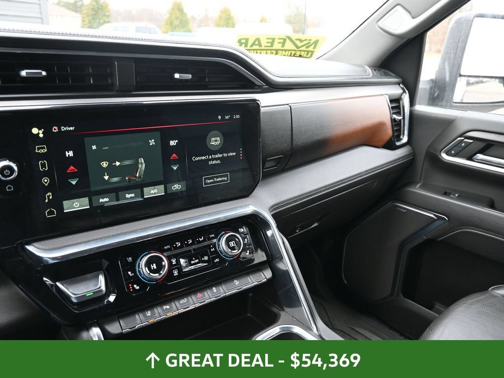 Used 2024 GMC Sierra 2500 Denali w/ Denali Reserve Package AWD/4WD image 27