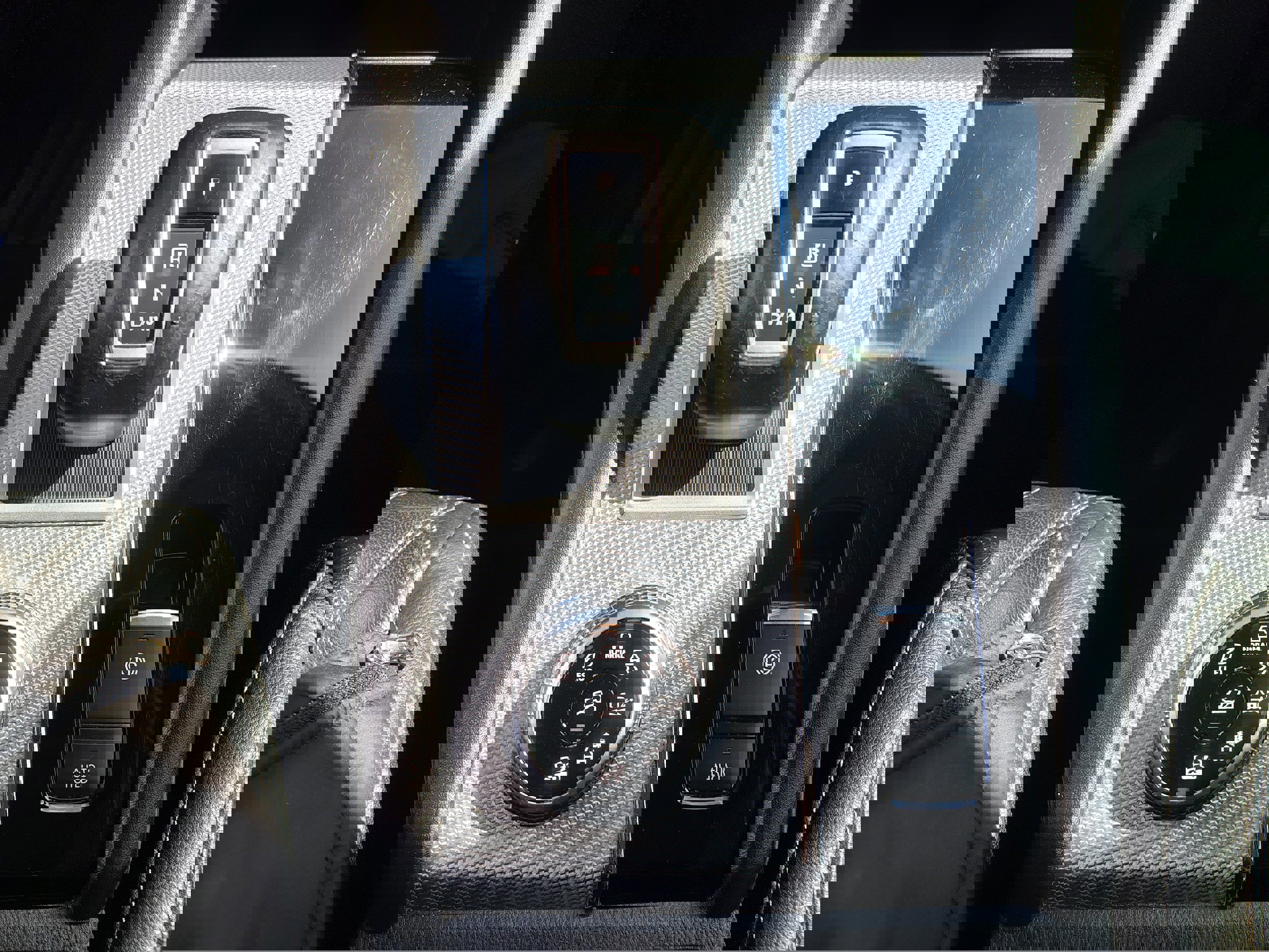 Used 2022 Mitsubishi Outlander SEL image 37