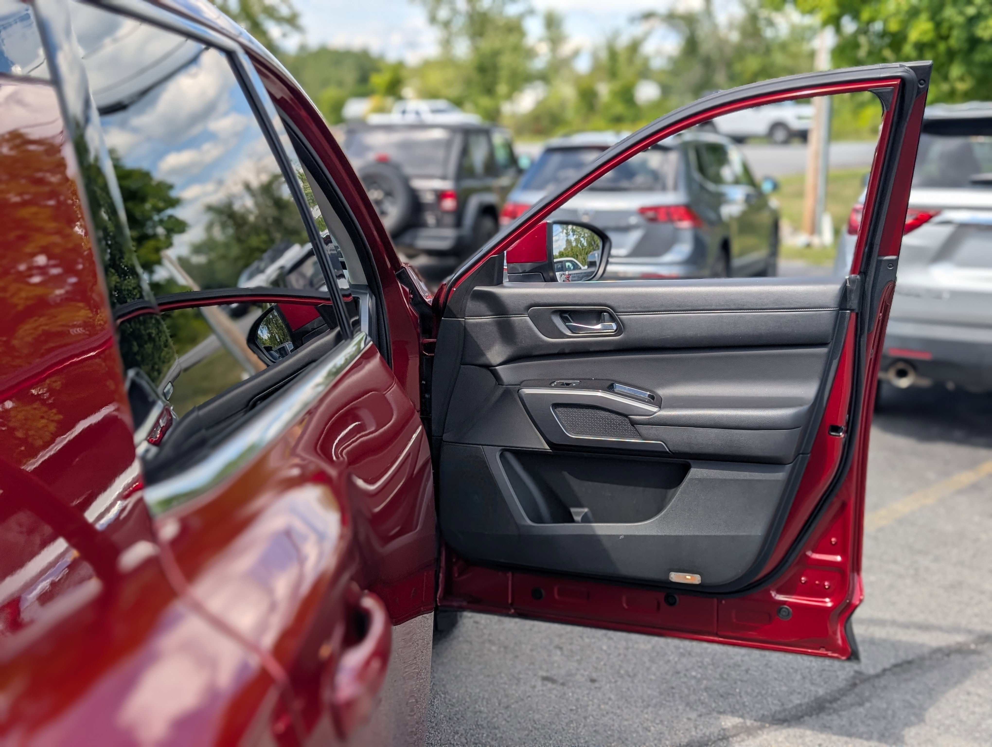 Used 2022 Nissan Pathfinder SL image 45