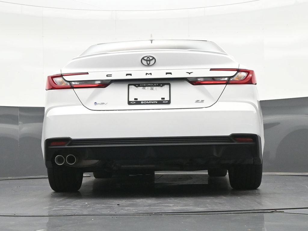 Used 2026 Toyota Camry SE FWD image 26