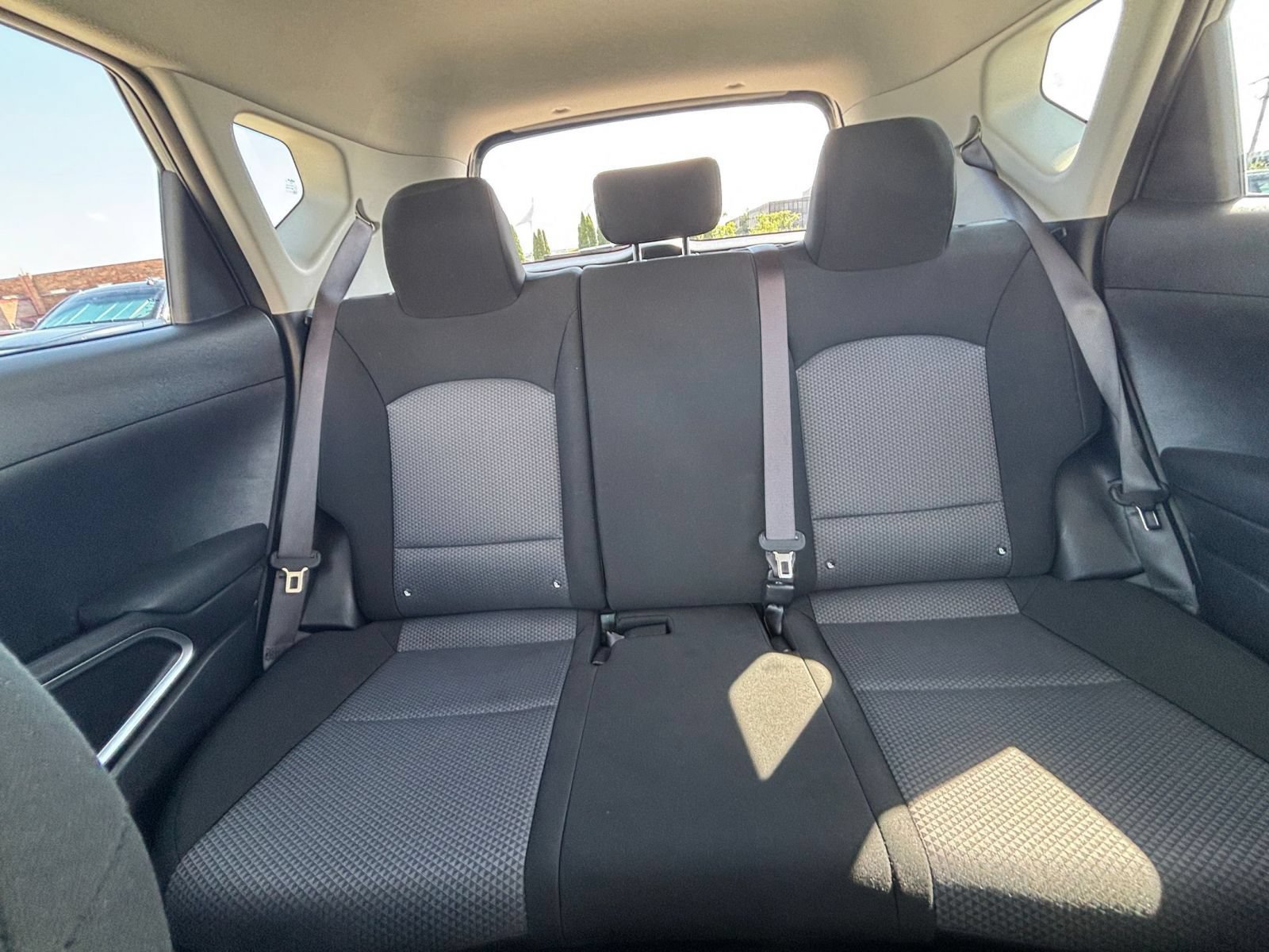 Used 2025 Kia Soul LX w/ LX Technology Package FWD image 35