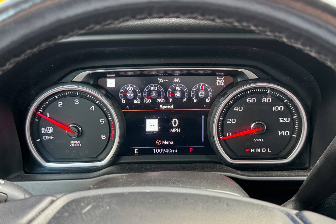 Used 2022 Chevrolet Silverado 1500 High Country w/ LPO, Dark Essentials Package AWD/4WD image 34