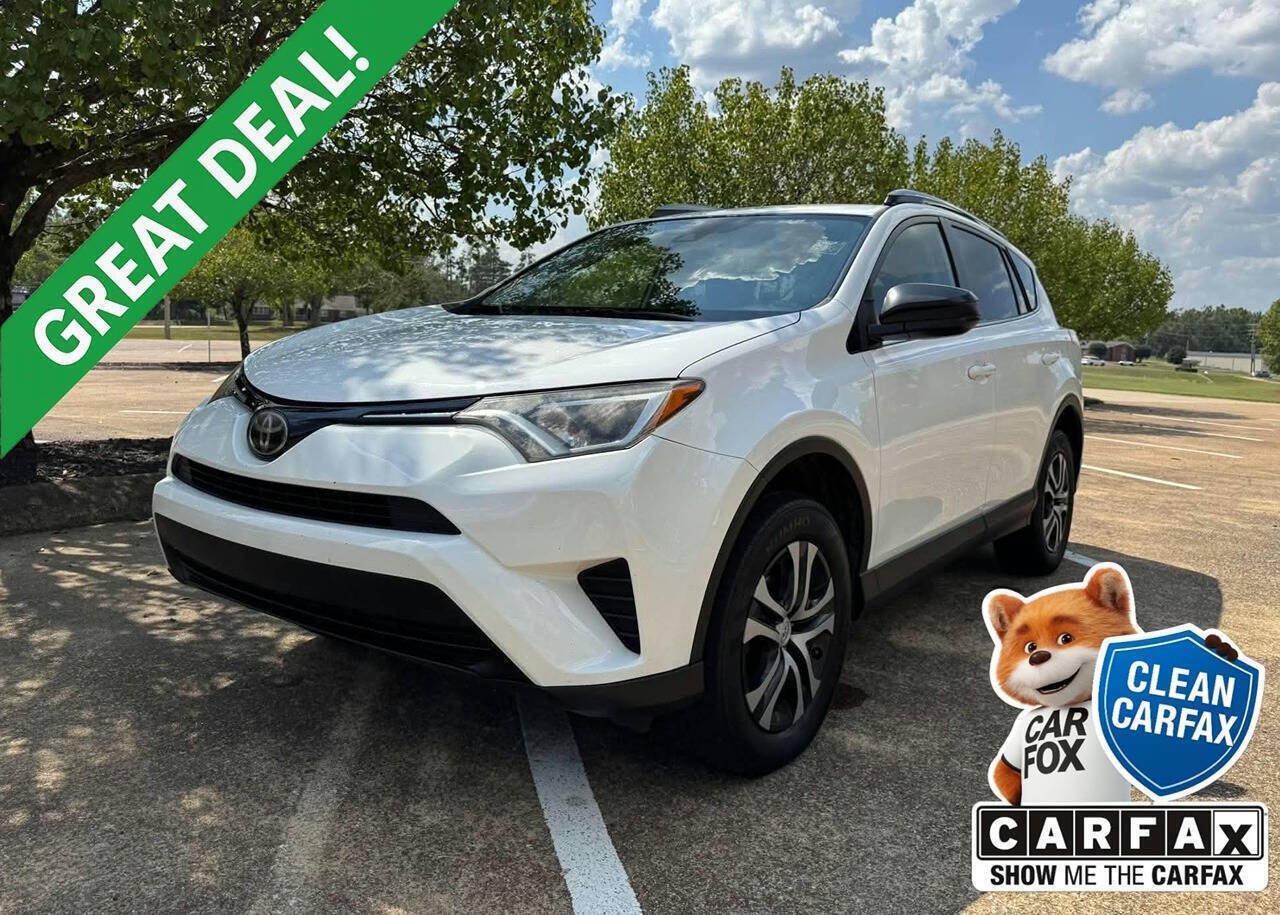 Used 2018 Toyota RAV4 LE
