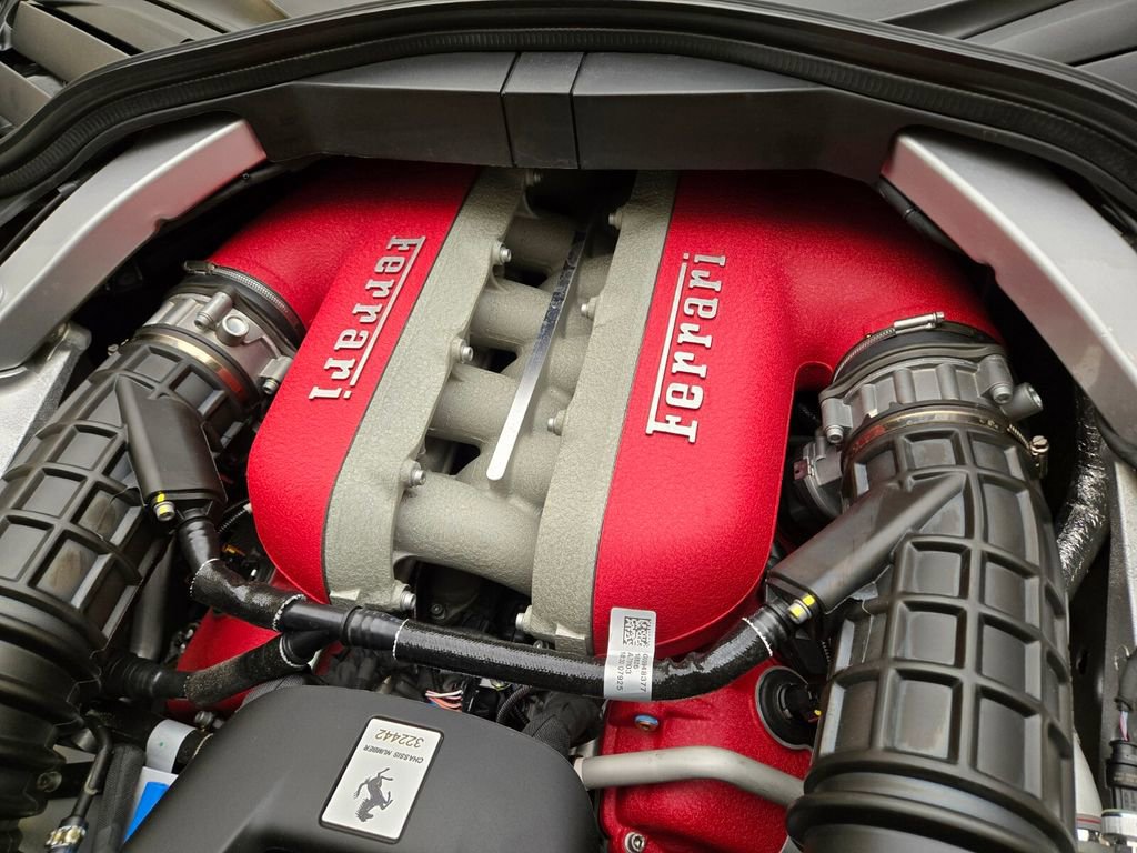 Used 2025 Ferrari Purosangue image 29