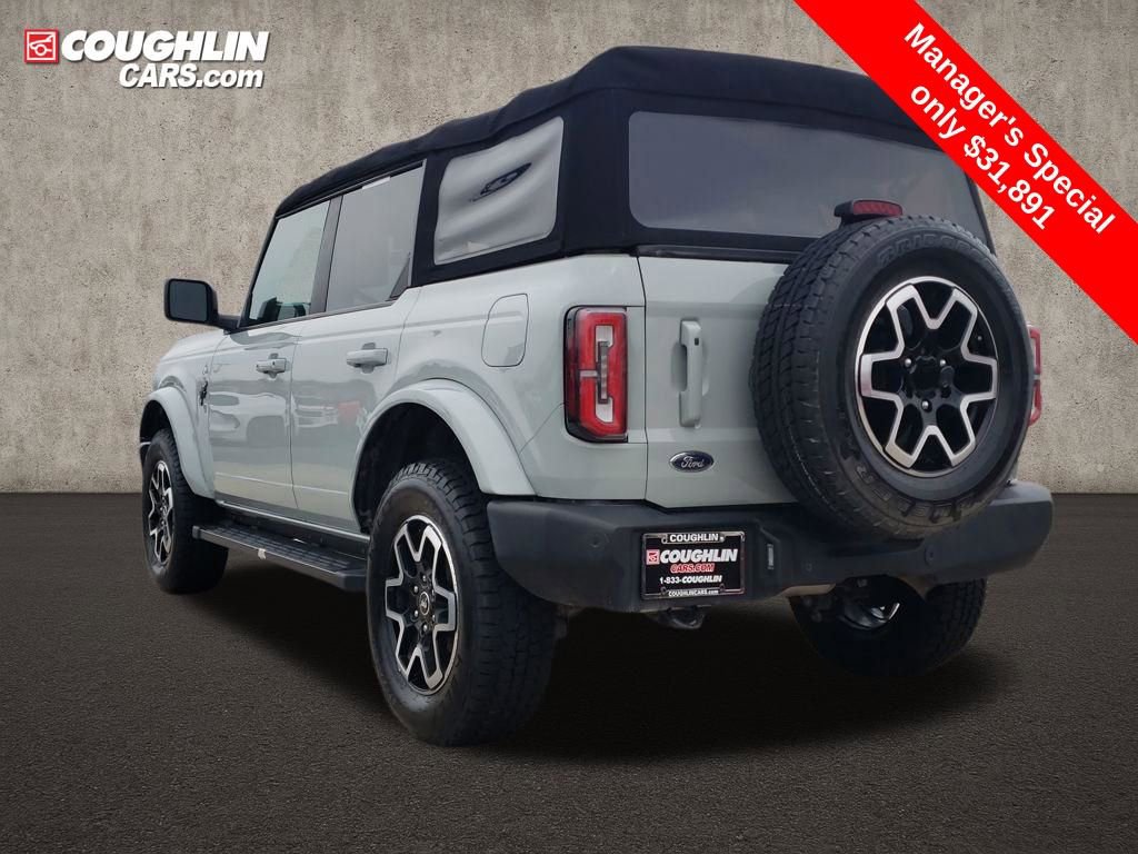 Used 2022 Ford Bronco Outer Banks AWD/4WD image 3