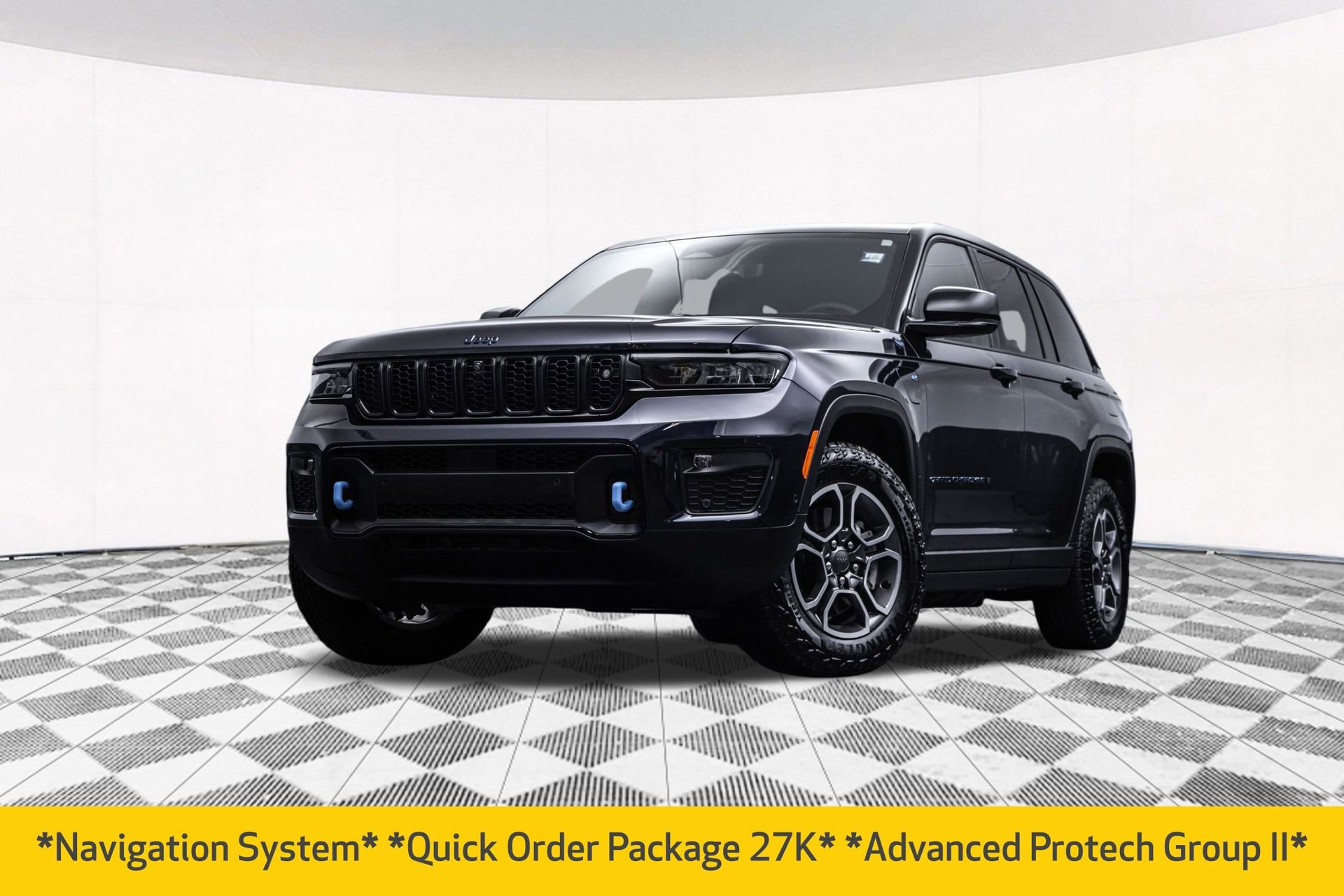 Used 2022 Jeep Grand Cherokee Trailhawk w/ Advanced Protech Group II image 2